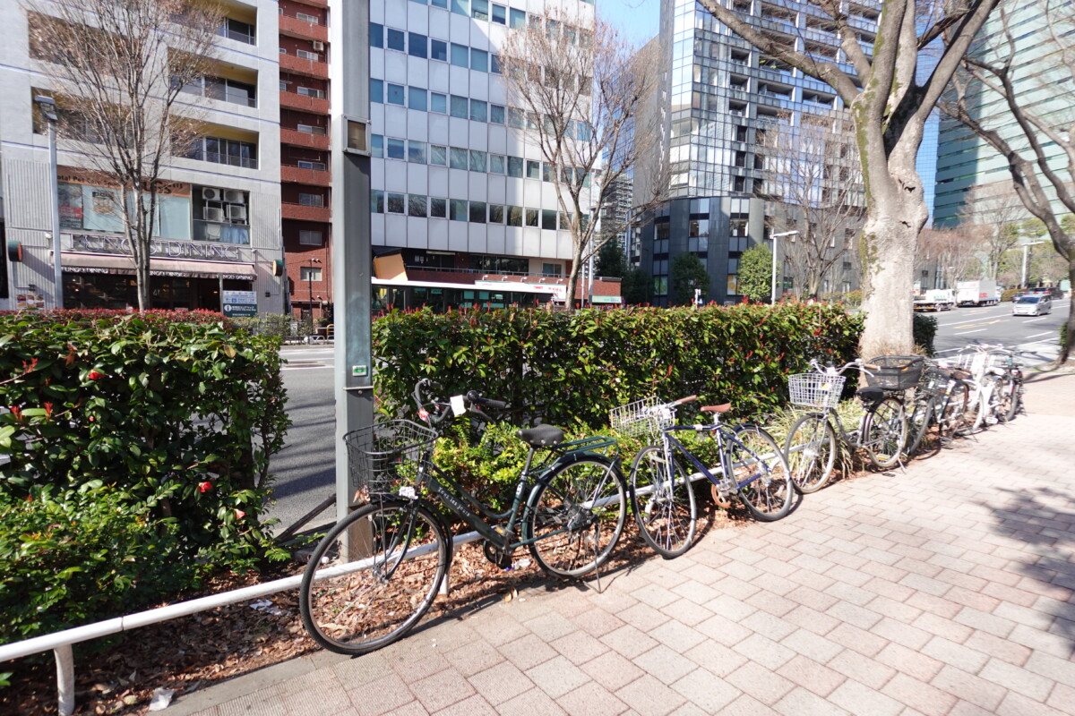 昨年末から放置されていた新宿中央公園付近の自転車 全て撤去？ | 新宿 