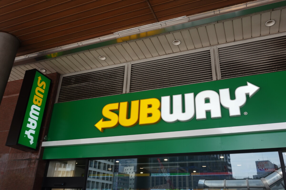 タイミー利用者だけで運営するサブウェイ新宿西口ハルク店 今日から